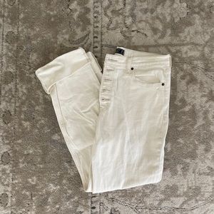 ABERCROMBIE HIGH RISE STRAIGHT JEAN - SIZE 8